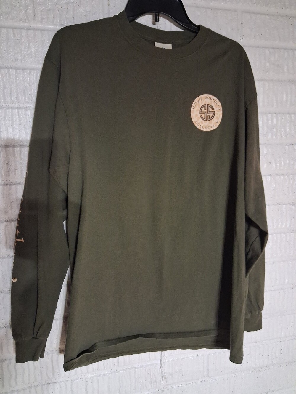 Simply Southern Olive Green Long-Sleeve Crewneck Tshirt Large 100% Cotton